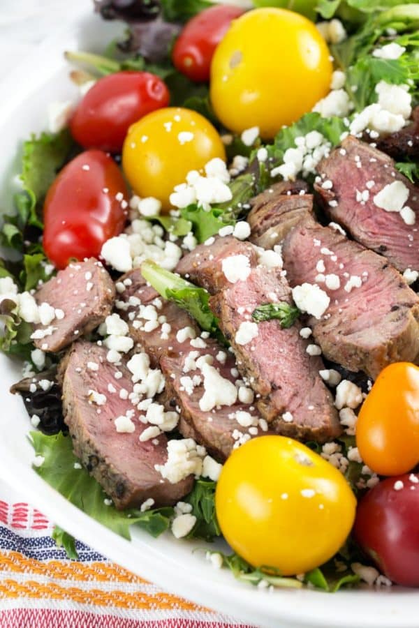 Grilled Steak Salad: grilled steak on a bed of leafy greens with homemade honey mustard vinaigrette - the perfect summer hot weather dinner! {Bunsen Burner Bakery}