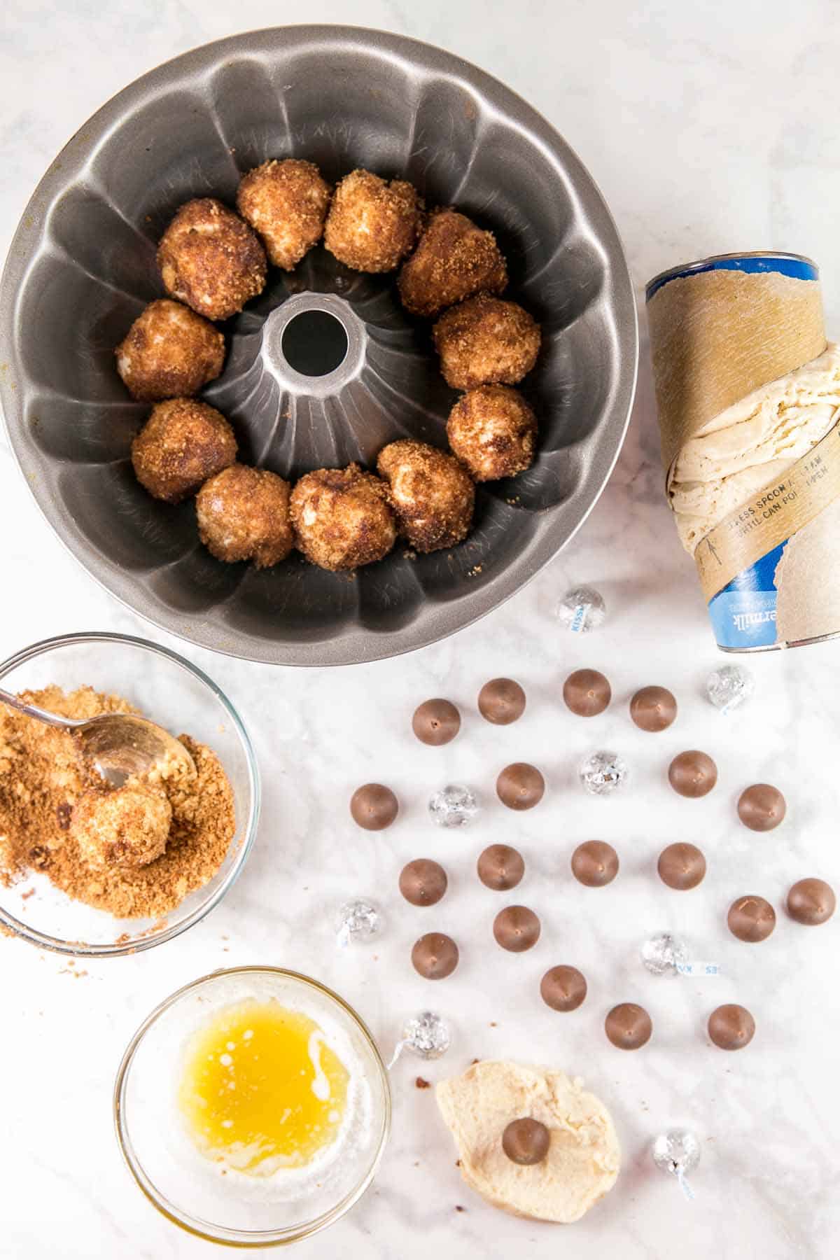 ingredients necessary to make chocolate bubble ring.