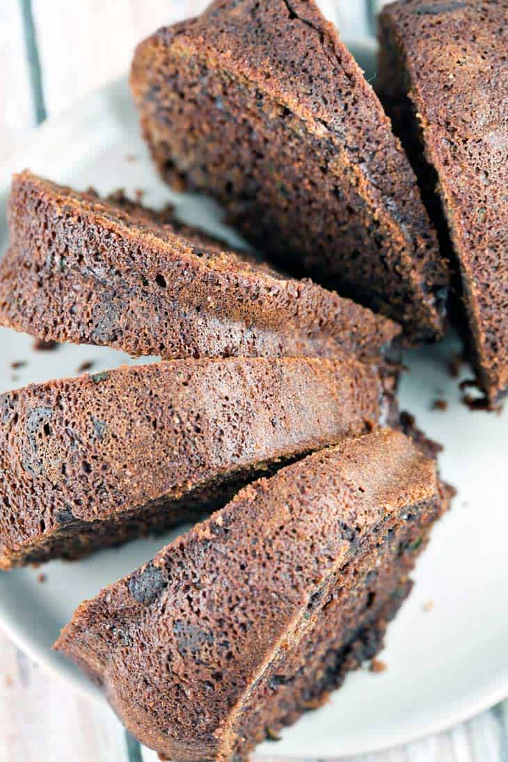 Chocolate Zucchini Bread: rich, decadent, double chocolate zucchini bread. Extra moist and the most delicious way to eat more zucchini! {Bunsen Burner Bakery} #bread #quickbread #zucchinibread #chocolate #breakfast