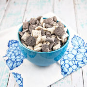 Cookies and Cream Puppy Chow: easy, no-bake, make ahead, and full of Oreos. The perfect party snack! {Bunsen Burner Bakery}