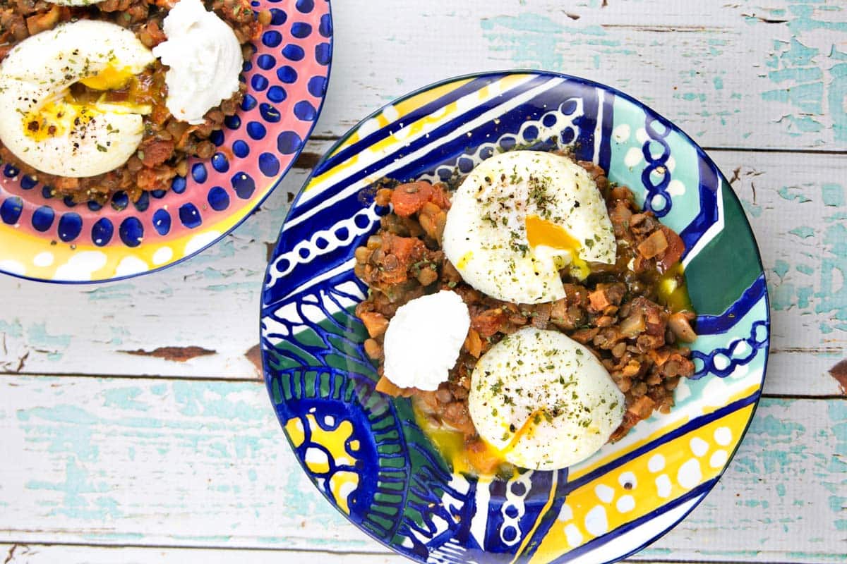 Indian Spiced Lentils with Poached Eggs: a fast, healthy dinner for the whole family - gluten free and vegetarian! {Bunsen Burner Bakery}