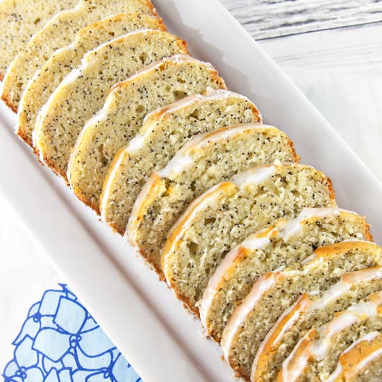 Lemon Poppy Quick Bread: a fresh take on a classic, this is more moist and lemony than your grandmother's lemon loaf. {Bunsen Burner Bakery} #quickbread #lemonpoppy #lemonloaf