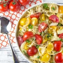 Tomato Basil Tortellini Salad: the perfect easy pasta salad to highlight freshly picked summer produce. Great for picnics, potlucks, barbecues, and potlucks! {Bunsen Burner Bakery}