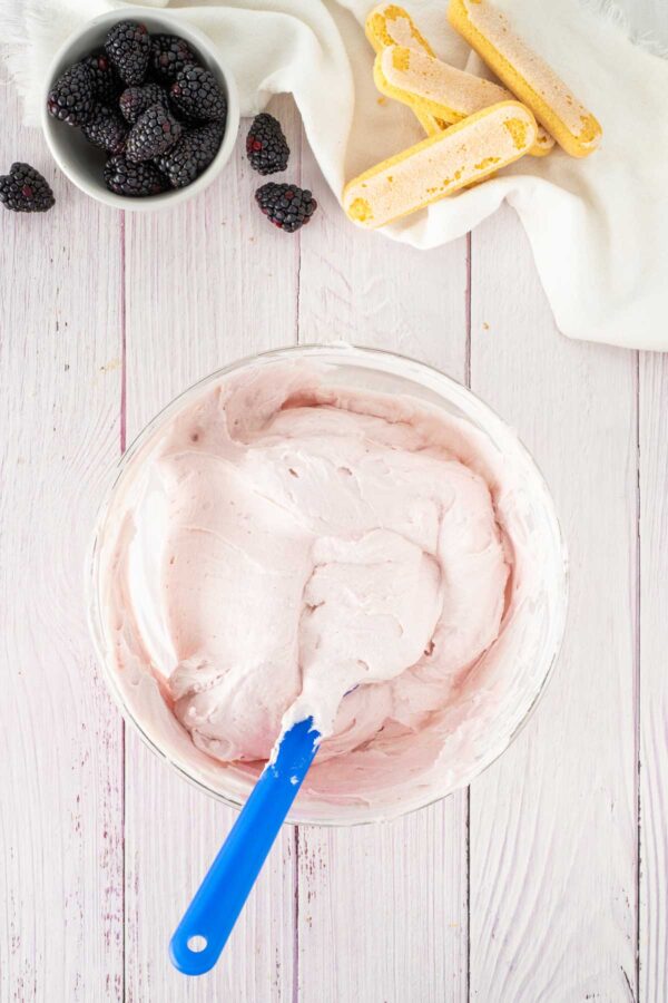mascarpone filling for blackberry tiramisu.